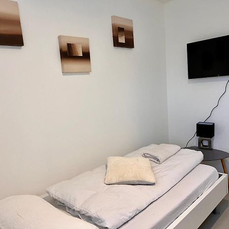 Budget Room Free Parking Pratteln Kültér fotó