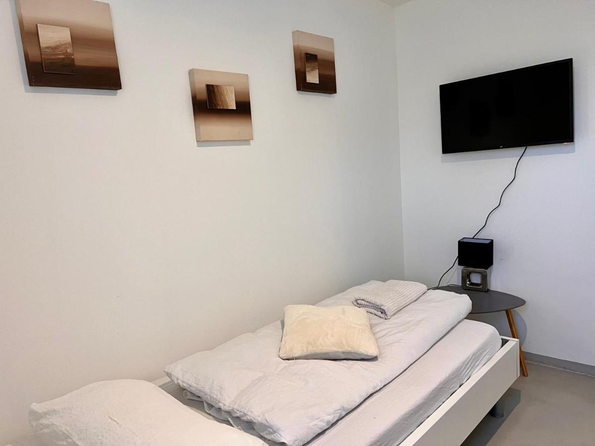 Budget Room Free Parking Pratteln Kültér fotó
